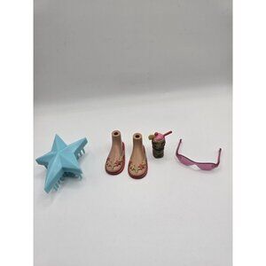 Sun Kissed Summer Yasmin Bratz Shoes Flipflops, Glasses,Tiki Drink & Brush